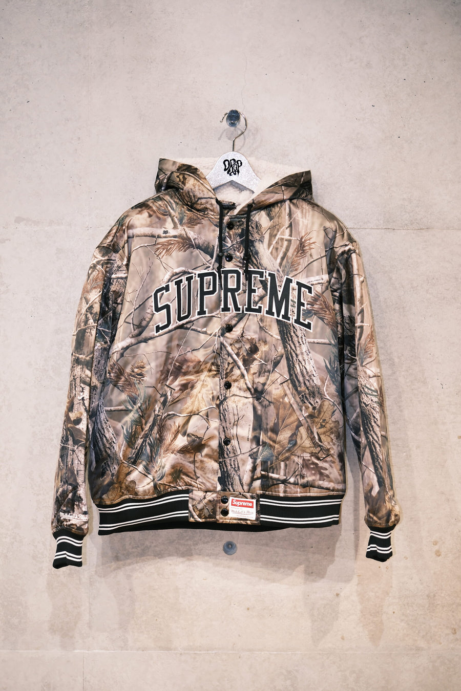 Supreme x Mitchell & Ness Lined Hooded Satin Varsity Jacket "Realtree" AP Camo"